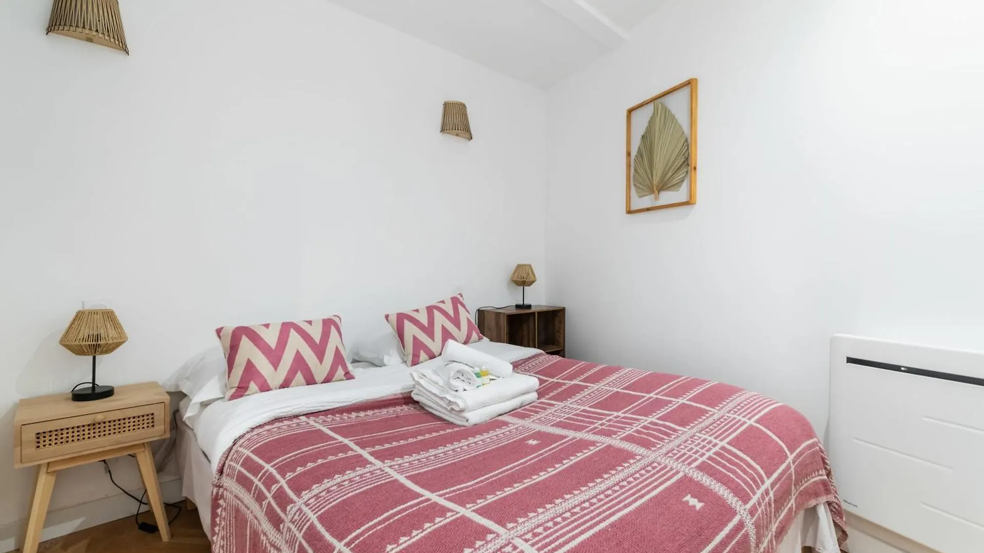 Appartement Tout Equipe Et Cosy Paris 18 - 4P Apartment